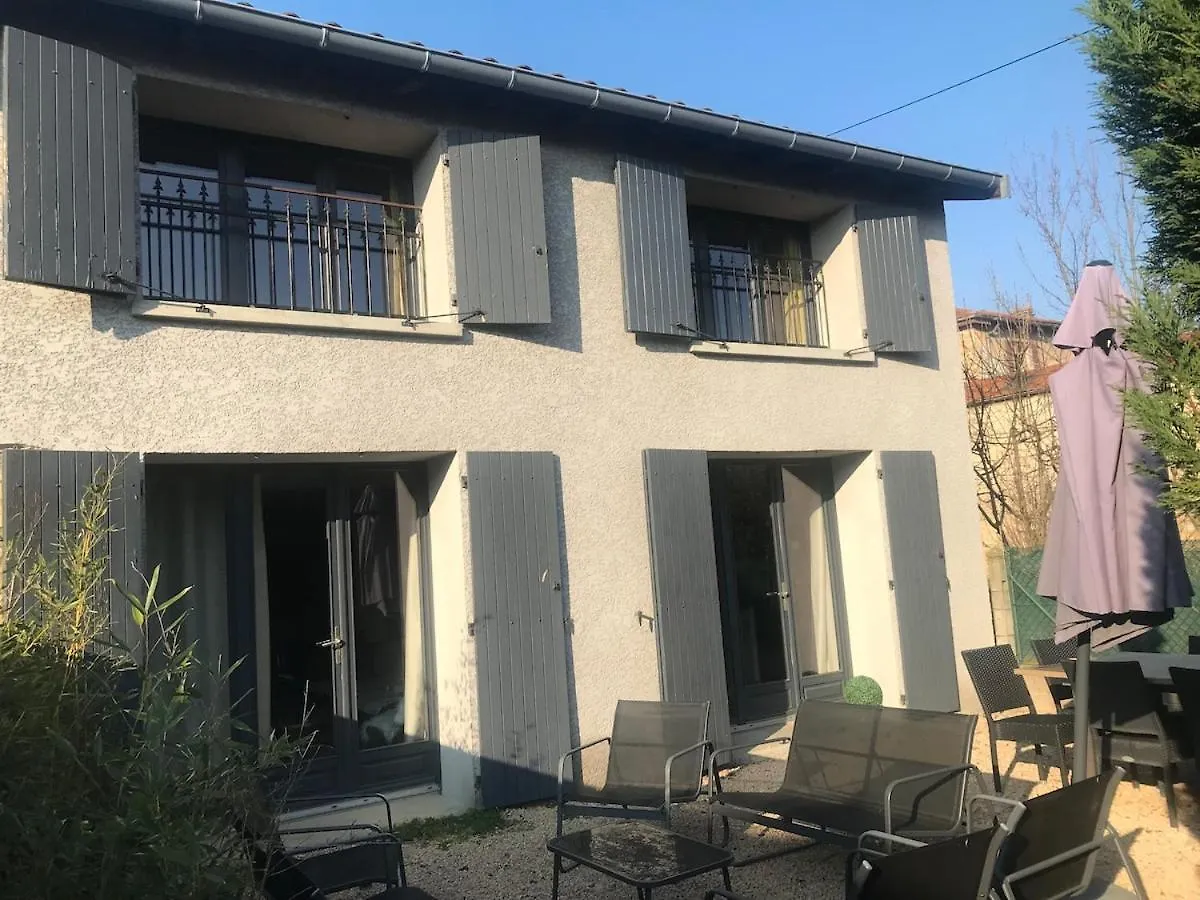Les Gites Cherois Grande Maison Sweet Home Pkg Prive Pres De Lyon Les Cheres Holiday home