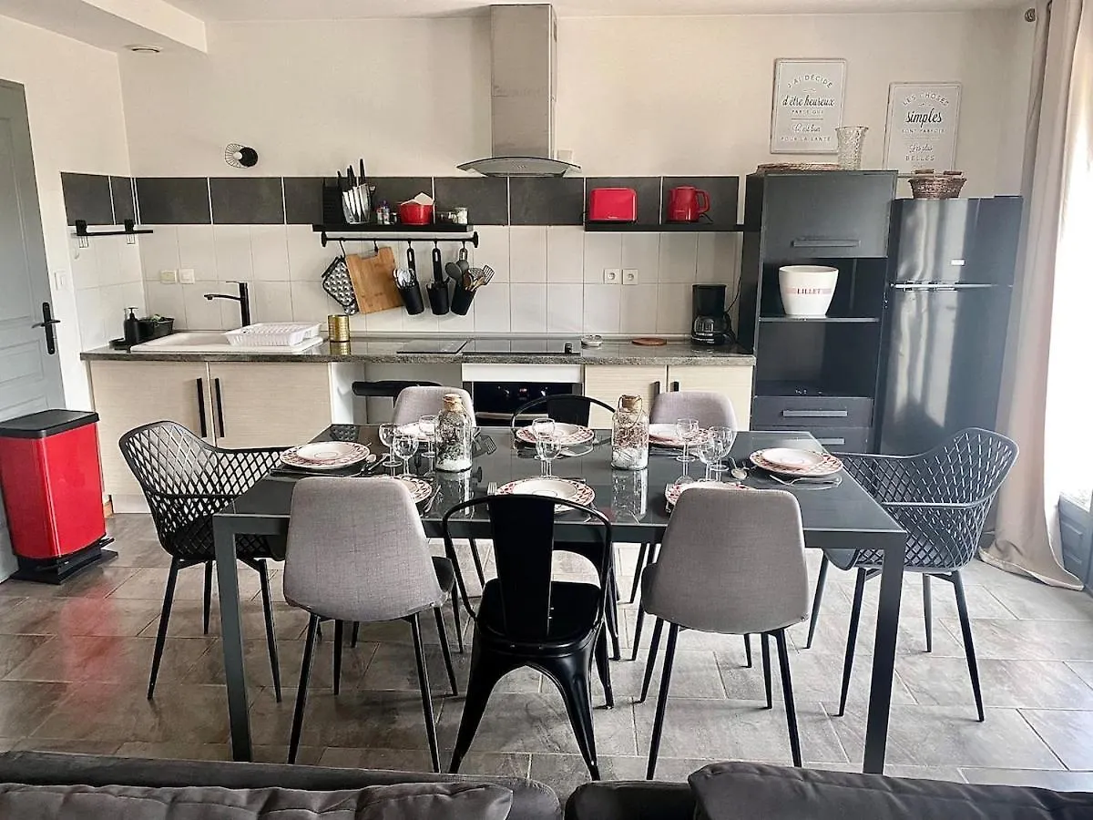 Holiday home Les Gites Cherois Grande Maison Sweet Home Pkg Prive Pres De Lyon Les Cheres